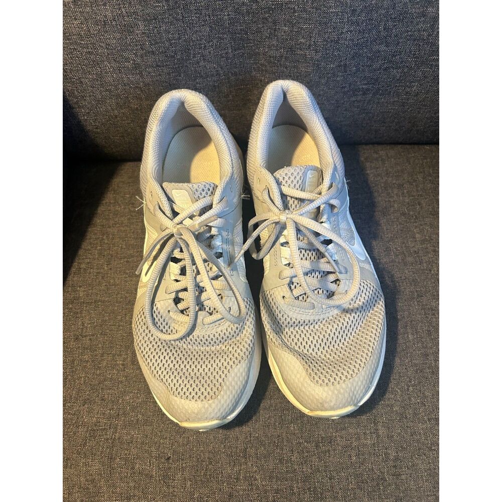 Nike Run Swift 2 Women's Size 10 Gray White Running Shoes Sneakers CU3528-001